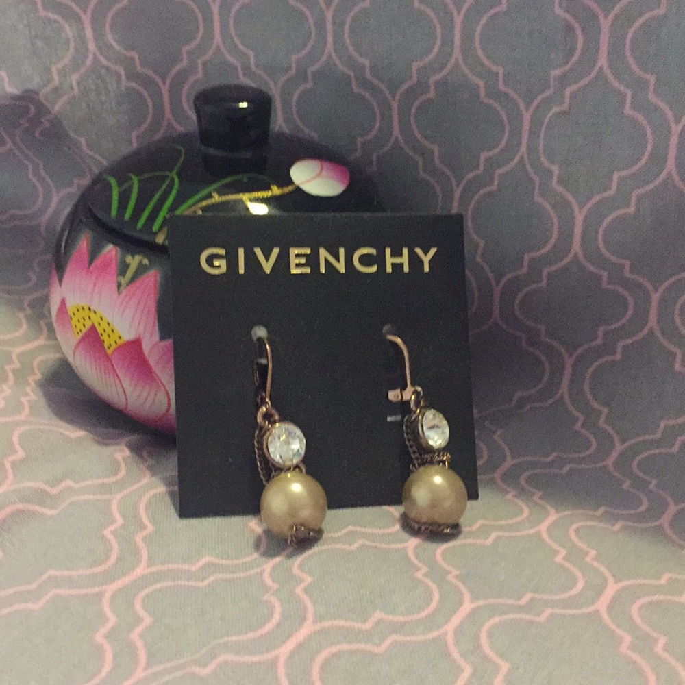 Givenchy hanging earrings. NWT.